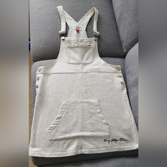 Tommy Hilfiger Overall Skirt Size Medium - Picture 2 of 13